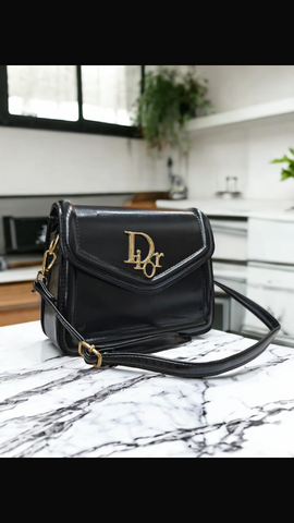 Dior Box.