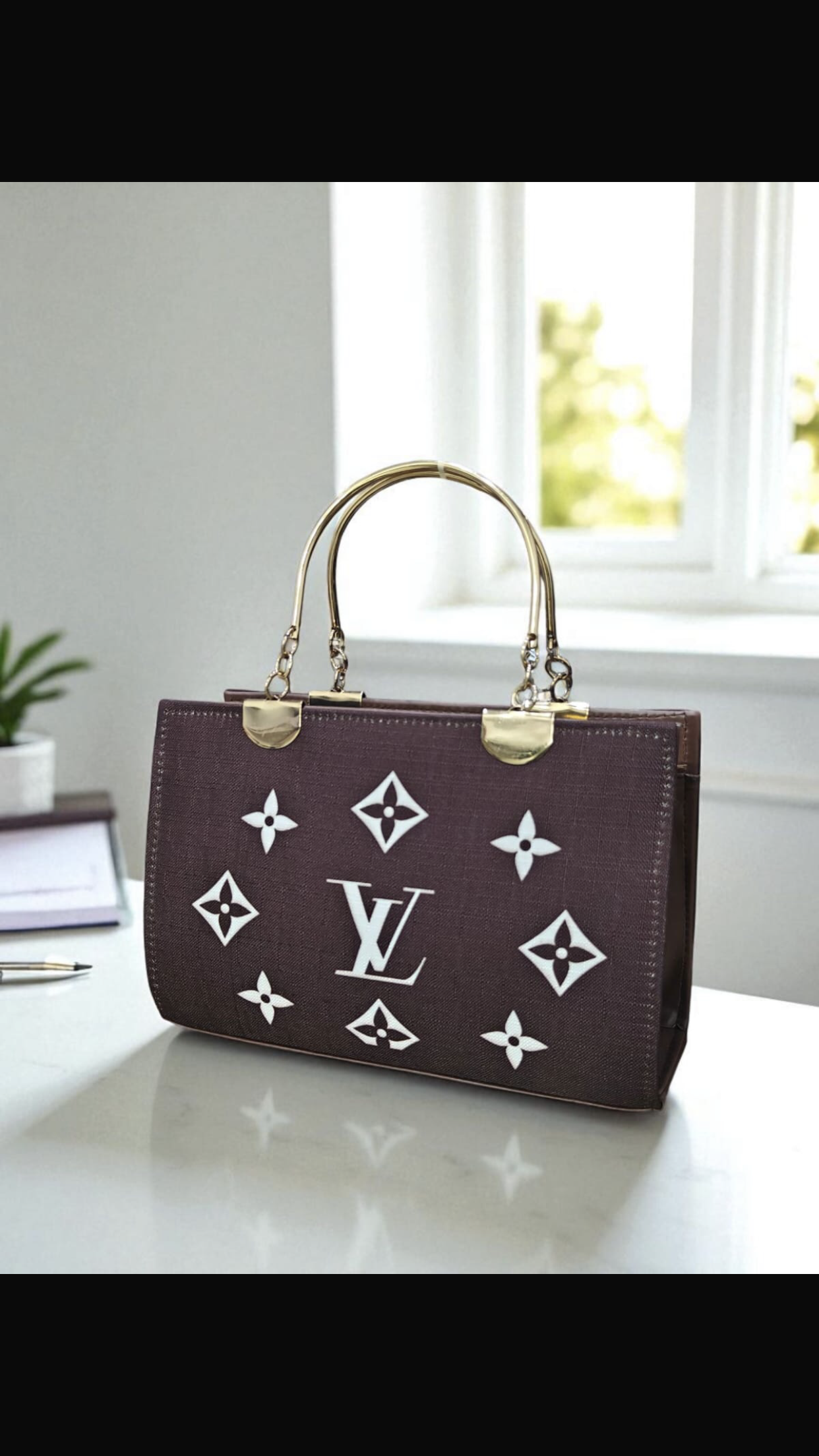 LV Metallic Handle.